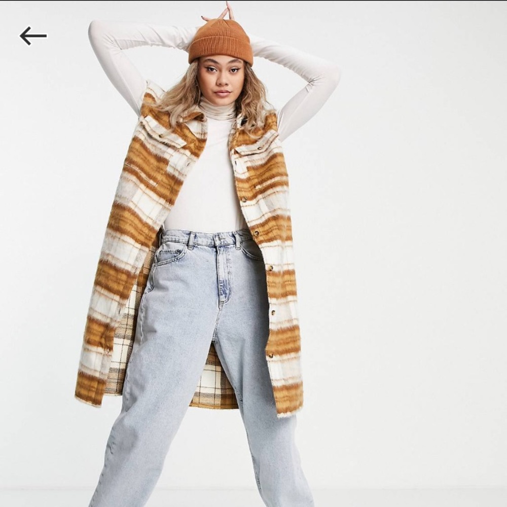 Noisy Longline sleeveless shacket